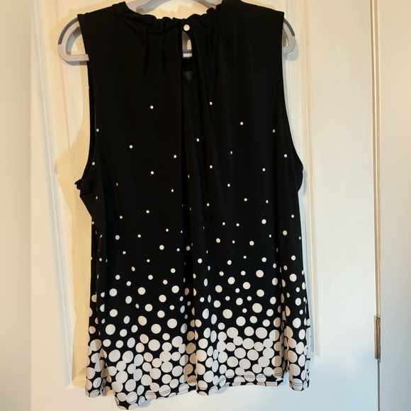 Sleeveless polka dot top, XXL, ruffle high collar - Picture 3 of 4